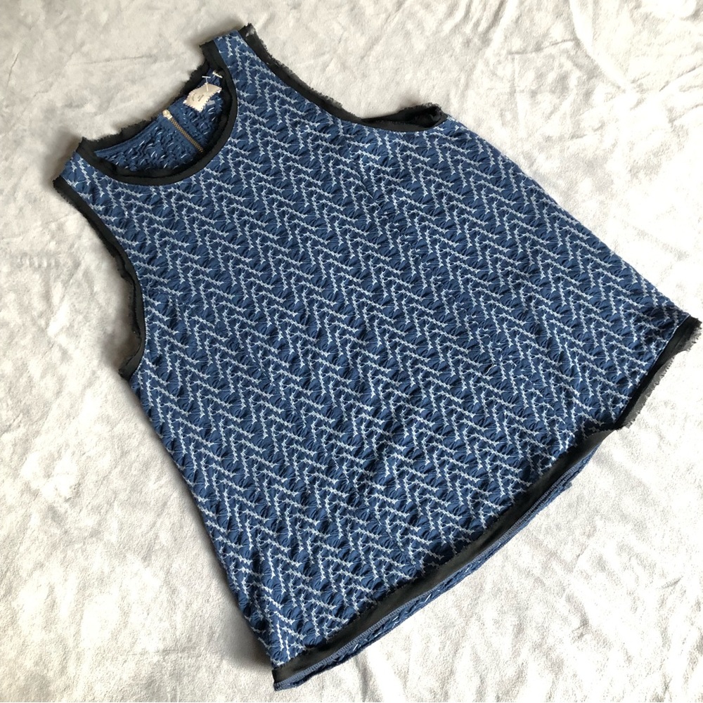 Anthropologie Sz Medium Postmark Blue Geometric pattern Textured sleeveless top